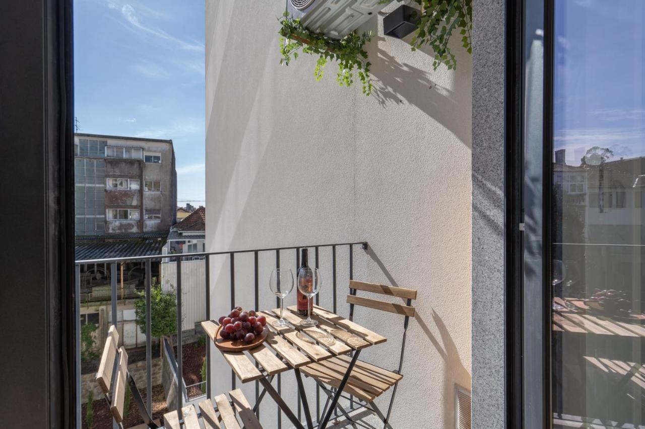Host Wise - Bright & Contemporary Flat - Ace Location Apartment Porto Exterior photo